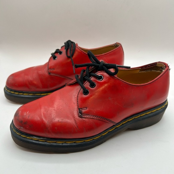 RARE Dr. Martens Vintage MADE IN ENGLISH Bright Red Leather Platform oxfords 5 - Picture 1 of 12